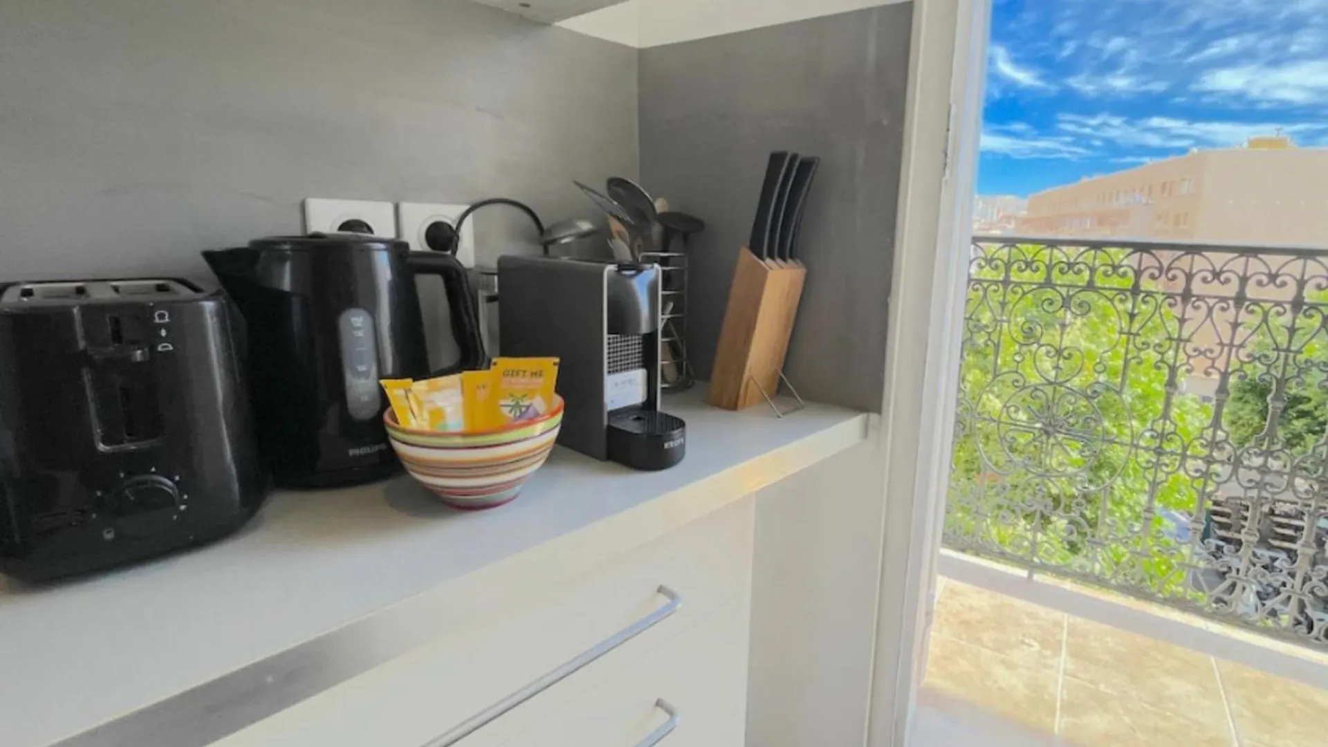 Apartment Appartement Pres Du Vieux Port Dans Le Quartier Du Panier Marseilles
