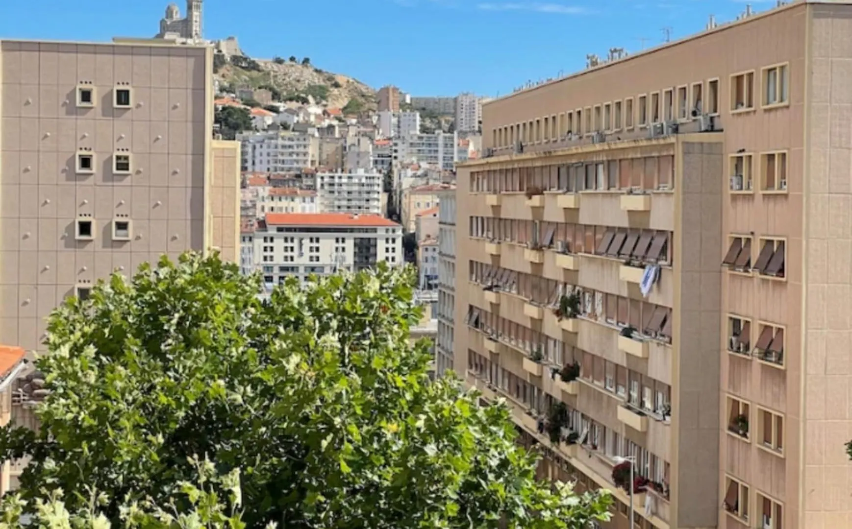 Appartement Pres Du Vieux Port Dans Le Quartier Du Panier Marseilles Frankreich