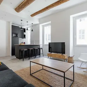 Les Pieds Dans Le Vieux Port Appartement