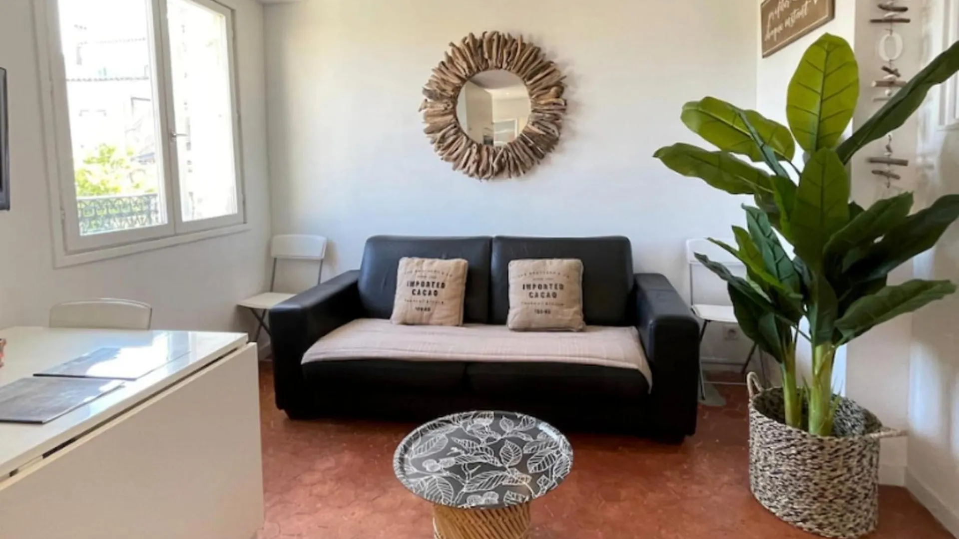 Apartment Appartement Pres Du Vieux Port Dans Le Quartier Du Panier Marseille France