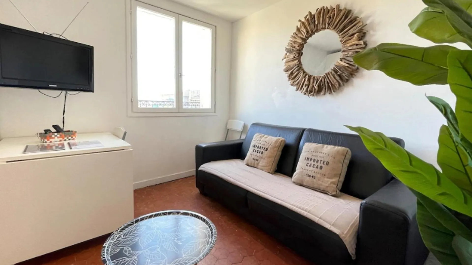 Apartment Appartement Pres Du Vieux Port Dans Le Quartier Du Panier Marseille