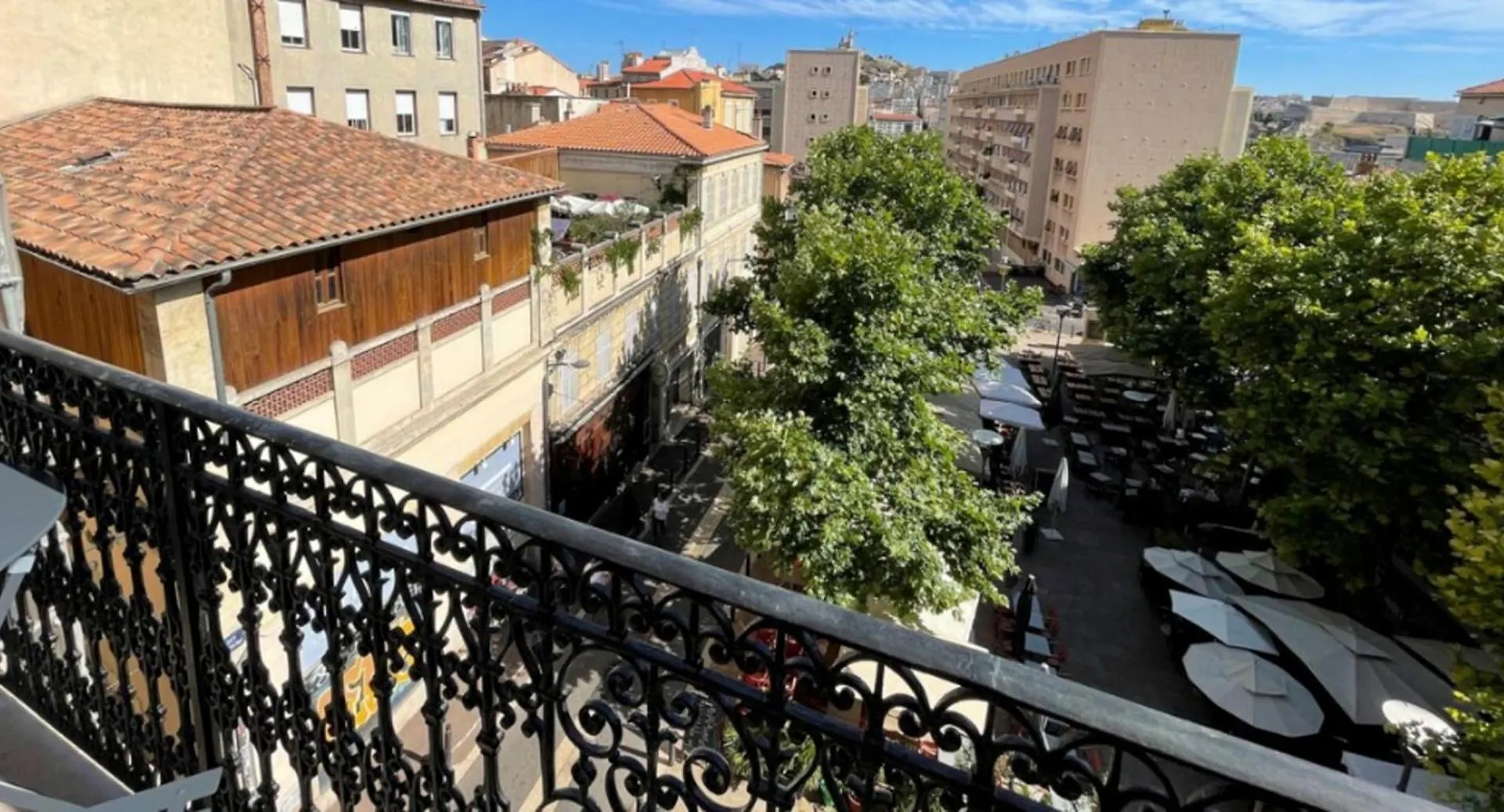 Appartement Pres Du Vieux Port Dans Le Quartier Du Panier Marseille Apartment