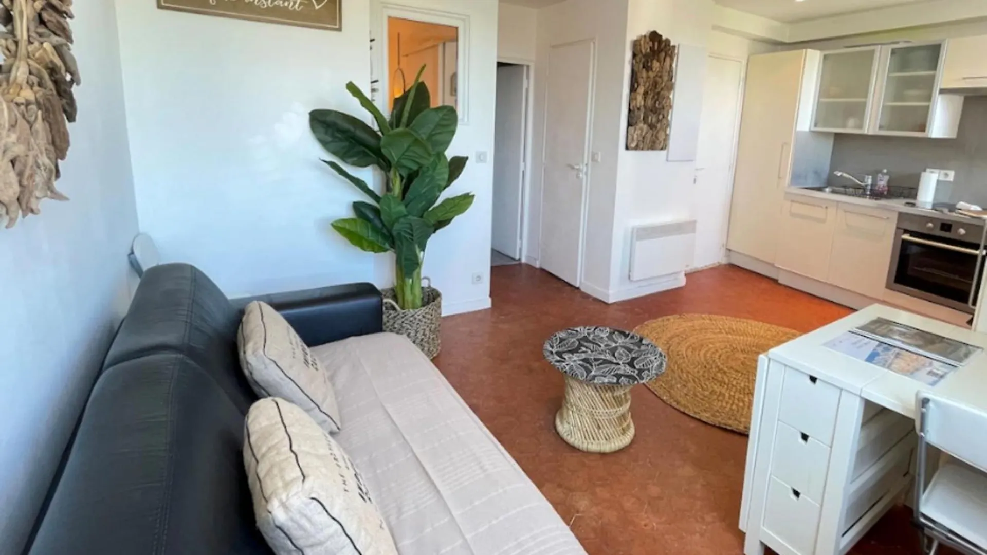 Appartement Pres Du Vieux Port Dans Le Quartier Du Panier Marseille 0*,  France